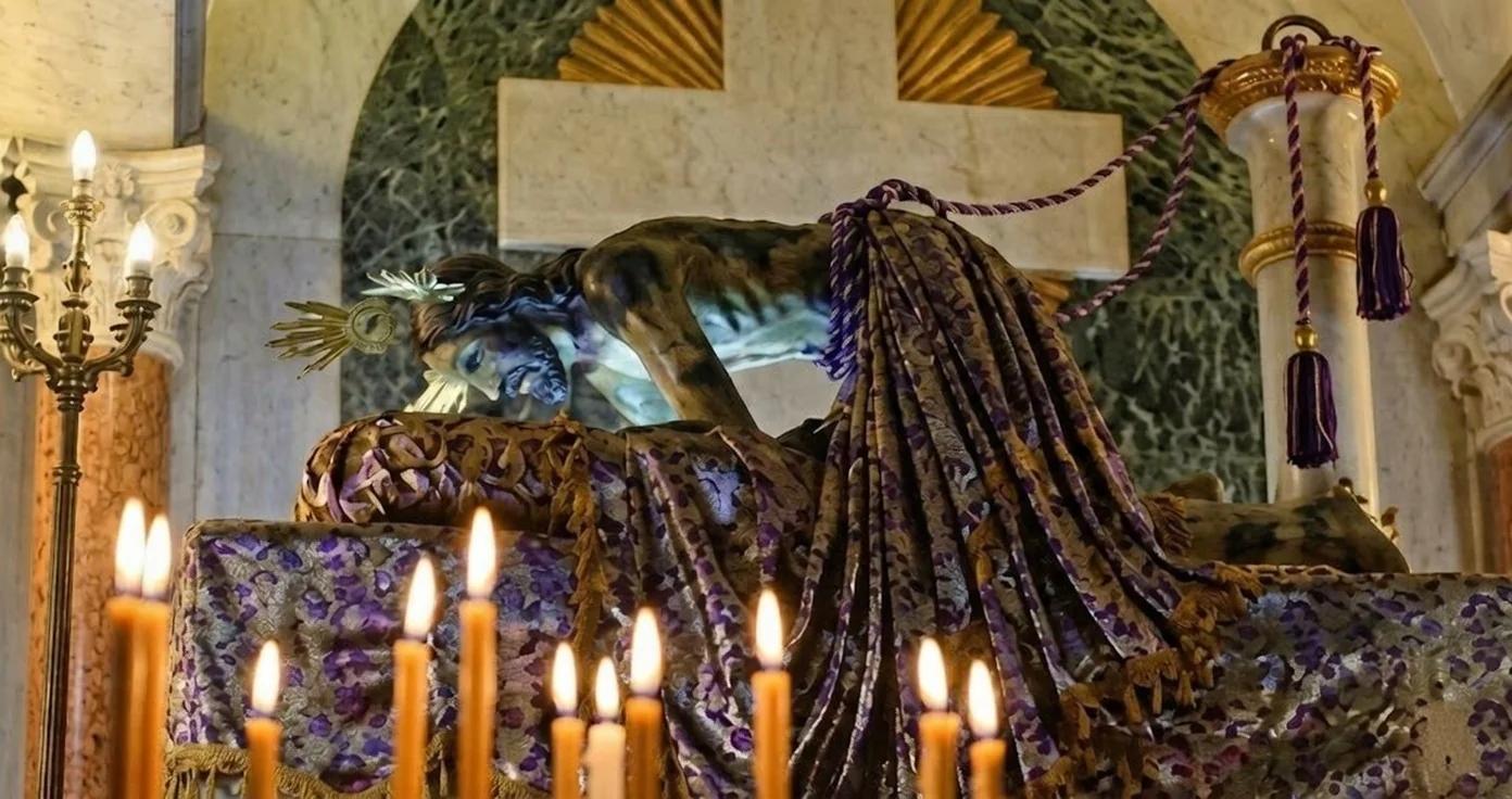 Girardota, Tierra de Fe: La Historia del Señor Caído y la Tradición Panelera