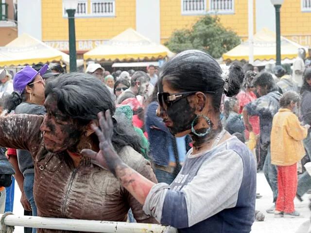 Dia de Negros CARNAVAL de NEGROS Y BLANCOS en Pasto